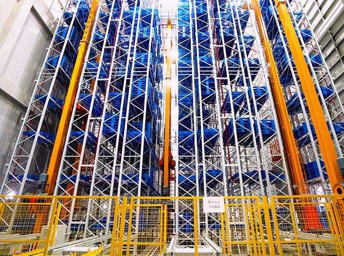 Racking crann pallet stacker